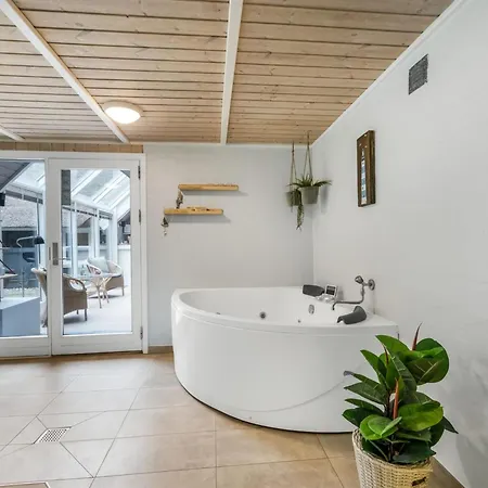 Ferienhaus Verna - 800m From The Sea By Interhome *